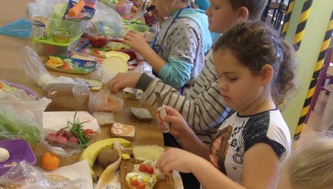 Dzień Zdrowego Śniadania w Szkole Podstawowej w Dobrzykowie